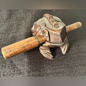 Vintage Carved Guiro Frog Carved Musical Instrument /bullfrog Imitator